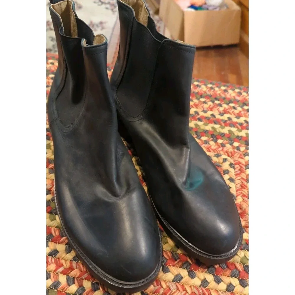 NWOB Banana Republic Black Chelsea Boots Men's‎ 12 M US